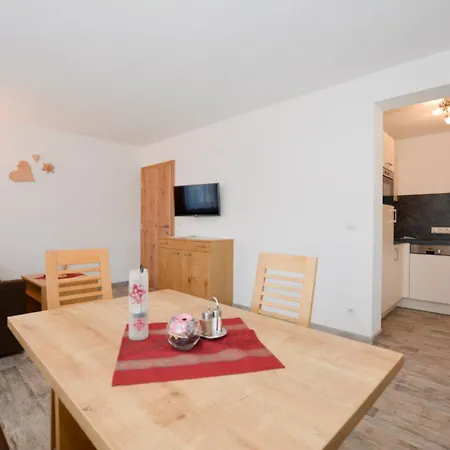 Apartment Holzackerhof Ladis