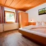 Apartment Holzackerhof Ladis